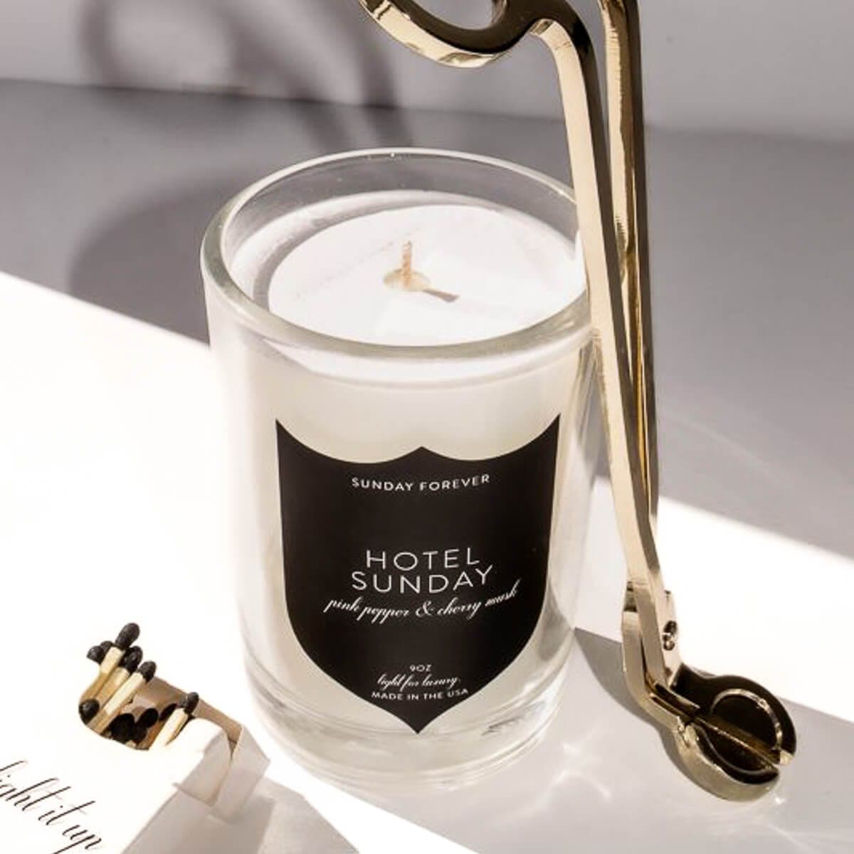 Hotel Sunday Luxury Candle Pink Pepper and Cherry Musk - Sunday Forever